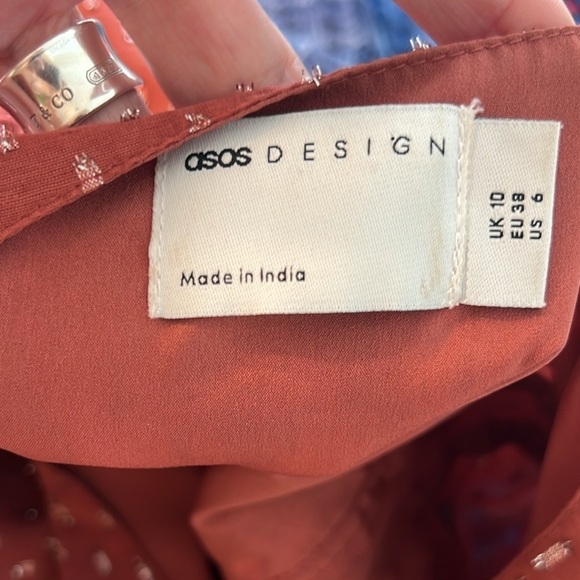 ASOS, Flirty, Fun & Fabulous Deep V-Neck Shift Dress,Gorgeous Sleeves,EUC,Size 6 - Picture 6 of 9